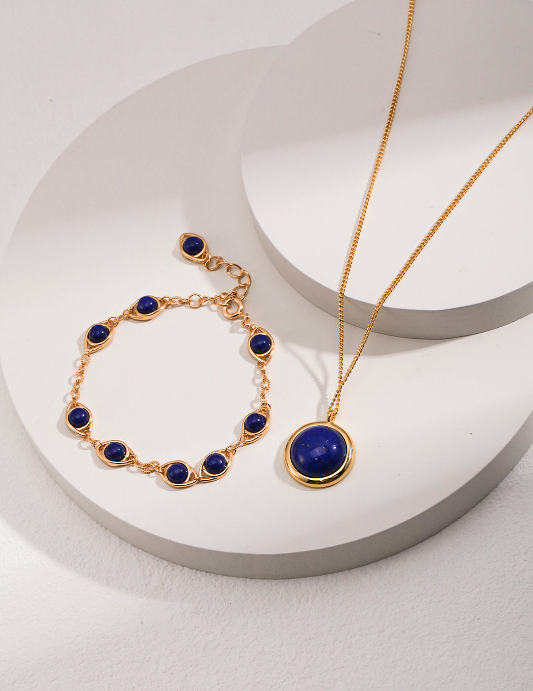 Museette Jewelry Golden Gaze Royal Calm