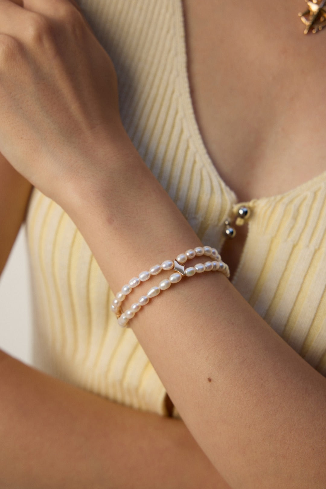 Museette Jewelry Layered Pearl Bracelet