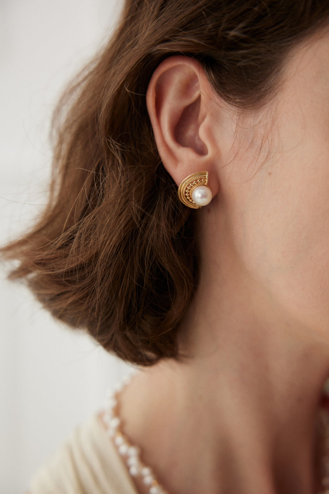 Museette Jewelry Whisper Fan