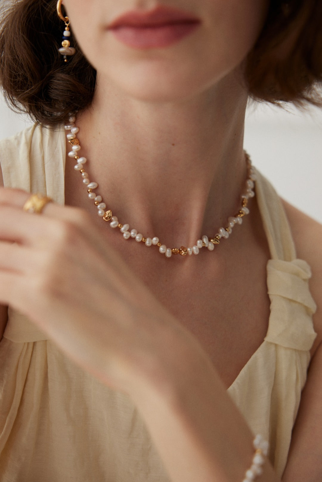 Museette Jewelry Twist & Pearl Necklace