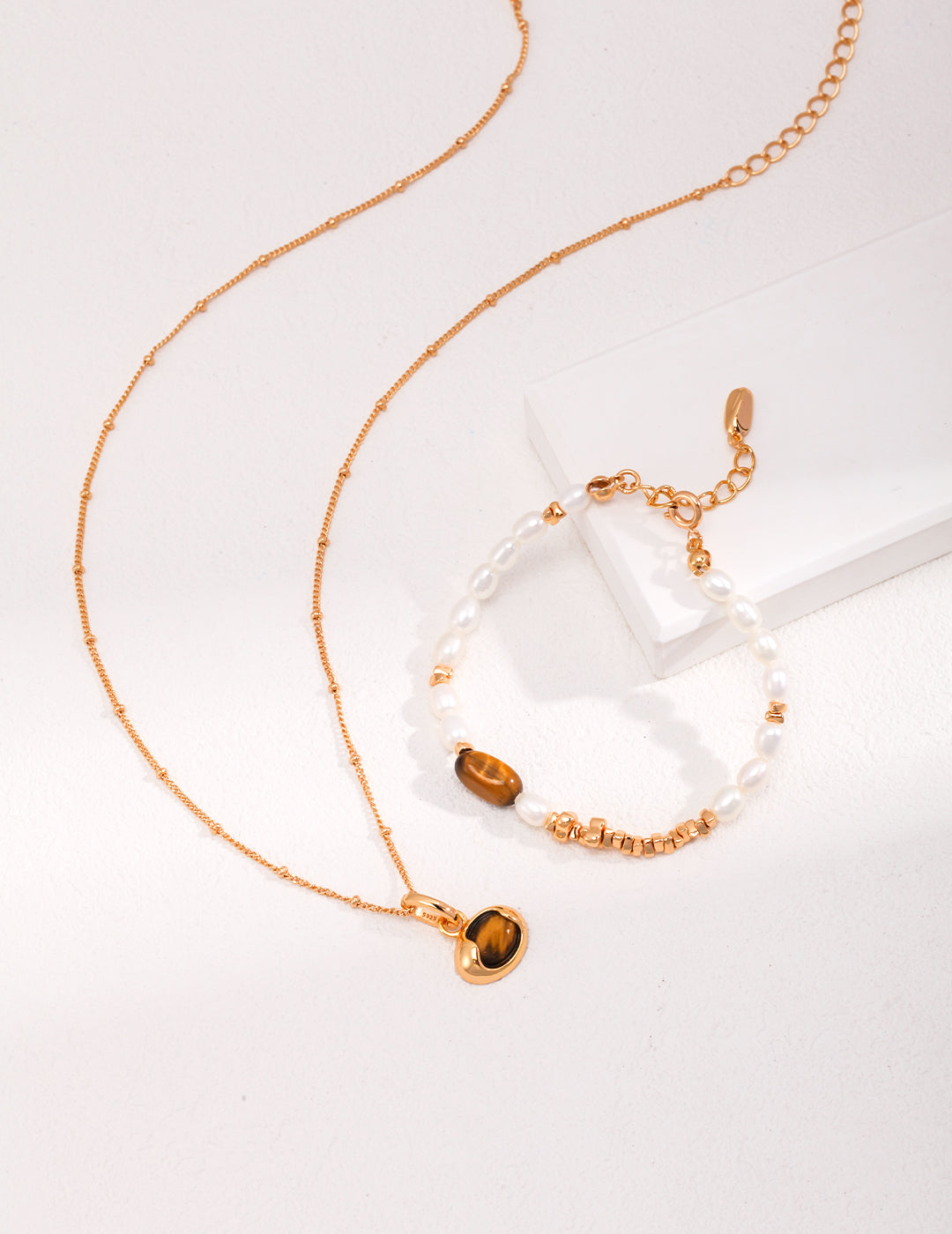 Museette Jewelry Golden Core