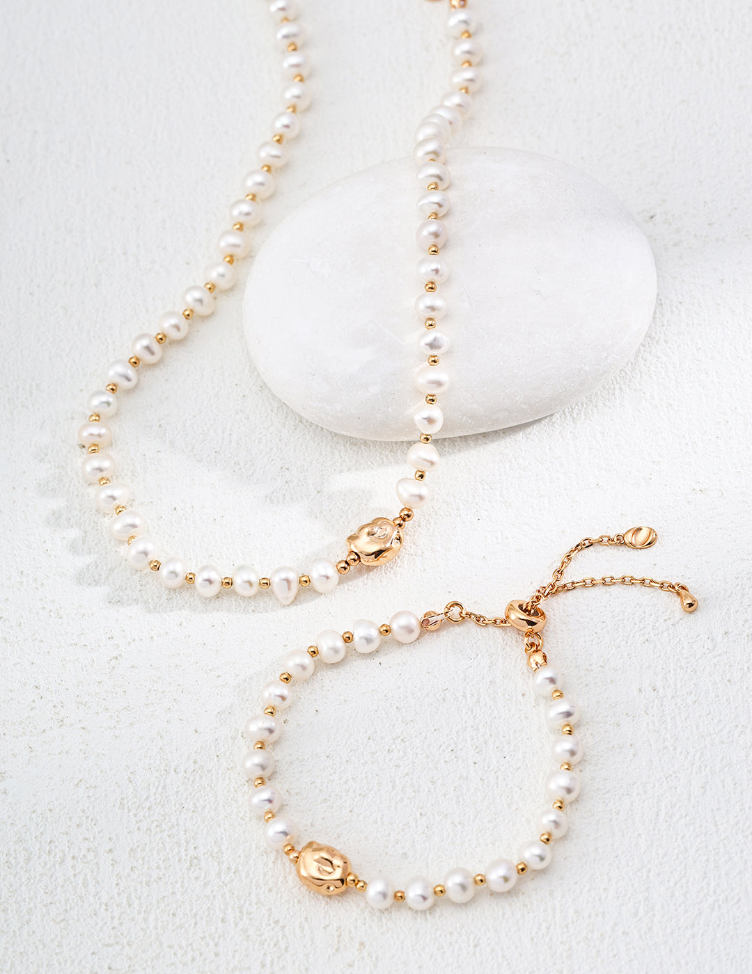 Museette Jewelry Timeless Pearl Necklace