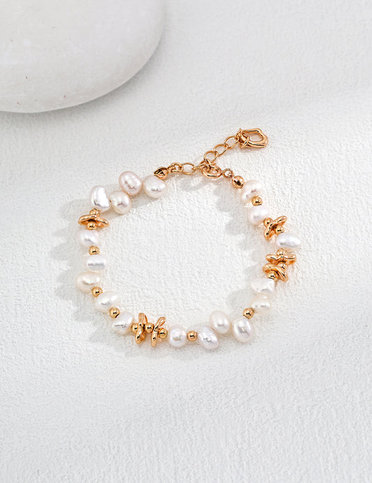 Museette Jewelry Twist & Pearl Bracelet