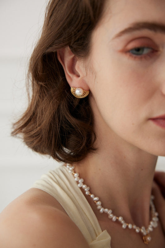 Museette Jewelry Whisper Fan