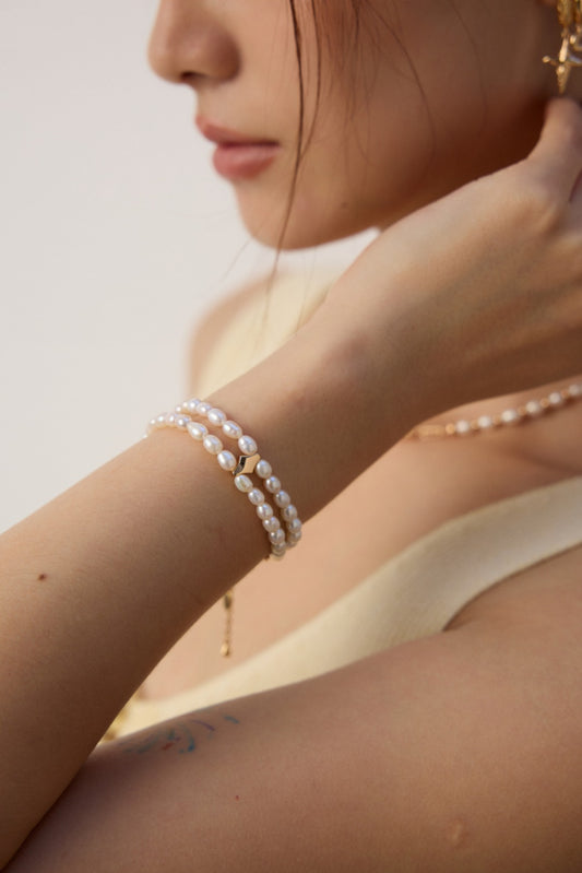 Museette Jewelry Layered Pearl Bracelet