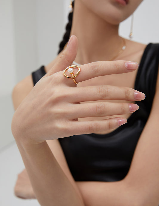Museette Jewelry Orbit Ring